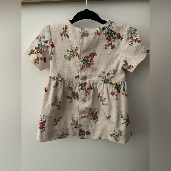 Beautiful floral Zara Baby Dress - Picture 2 of 3